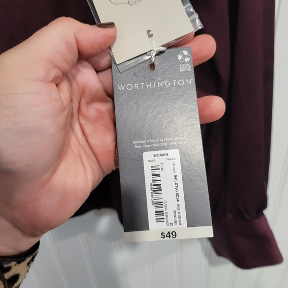 Worthington Blouse - Picture 2 of 10